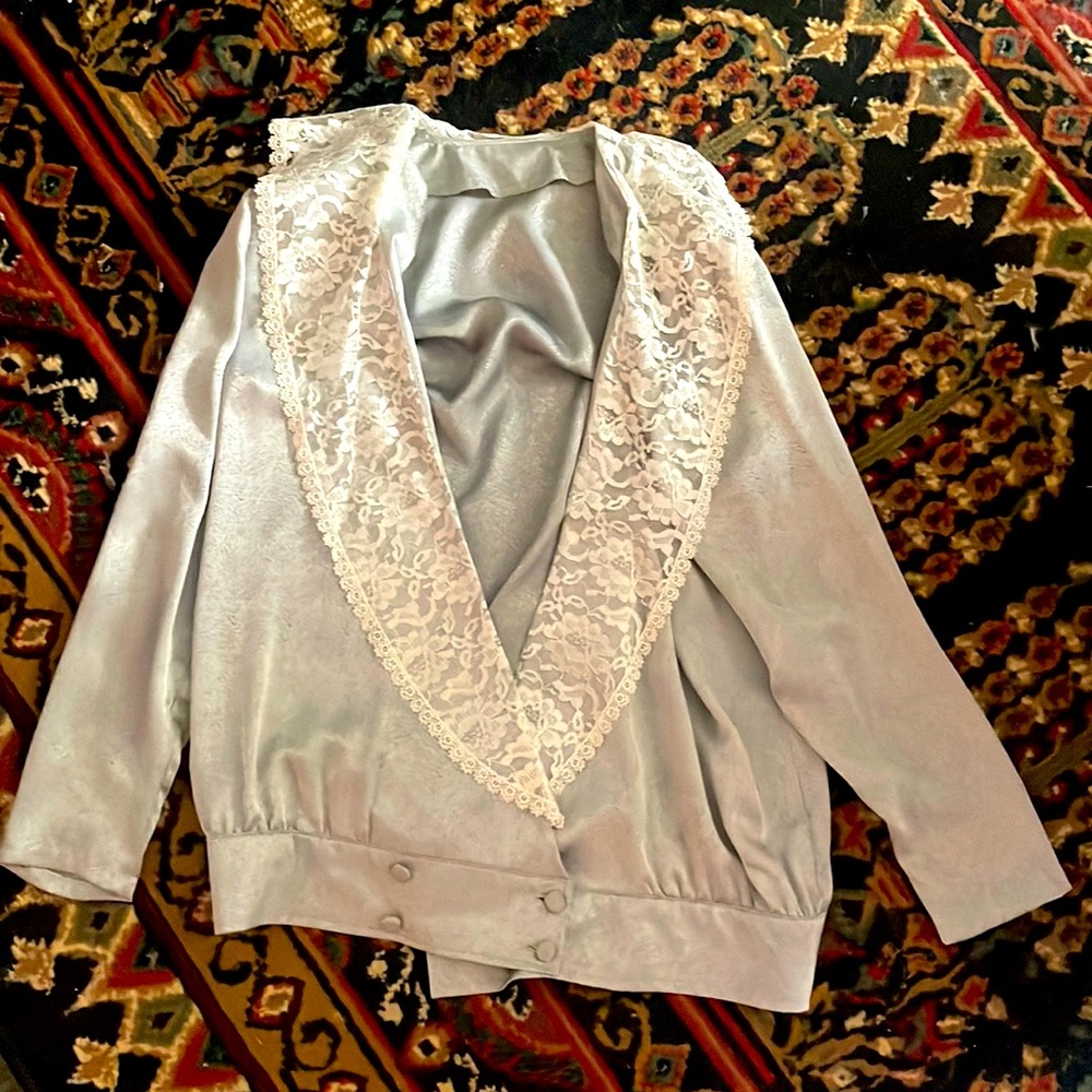 Vintage lace silk long sleeve blouse with shoulder pads